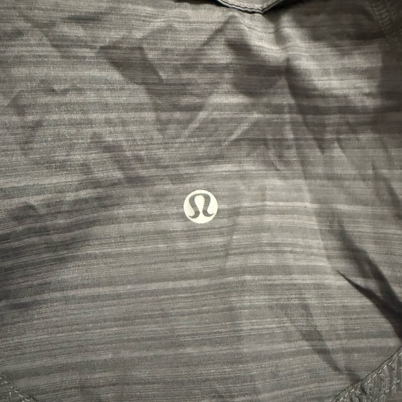 Grey Lululemon windbreaker - Picture 5 of 6
